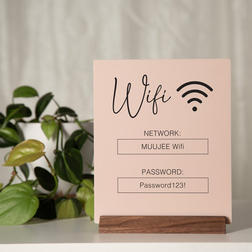 Airbnb Smart Home - Kundenspezifisches WiFi-QR-Code-Acryl-Tischschild mit Holzsockel, scannbar zum